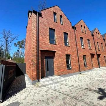 Таунхаус в лісовій Бучі! Центральні комунікації! Газове опалення