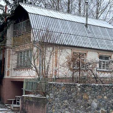 Продам будинок з власним ставочком в Селищі