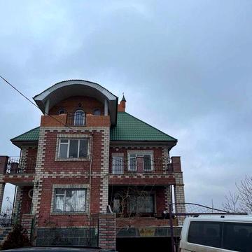 Сдам 2- х эт. дом в Центральном районе, ул. Святковая