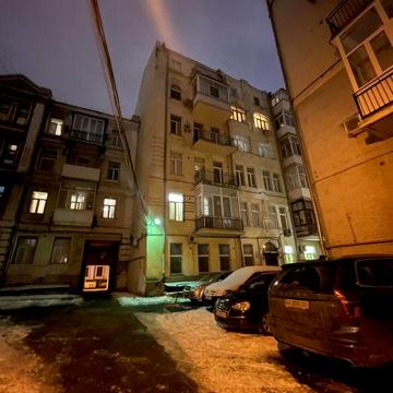 Серце Києва - 1 поверх/Шота Руставелі /47.5м2