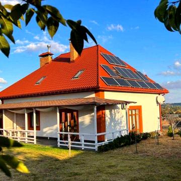 Жилий дім 200кв.м+0,25га. Камін,сонячні панелі,твердопалевний котел