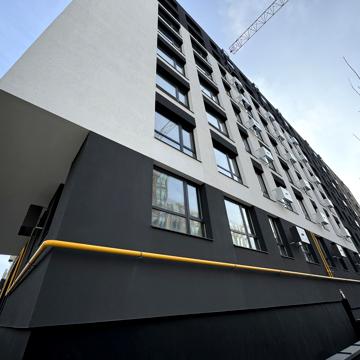 Героїв Майдану вул., 3