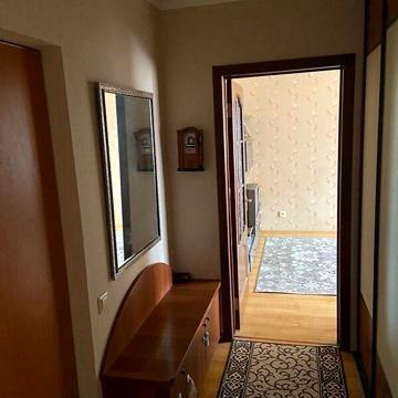 Продаж 3к Квартира вул. Калинова