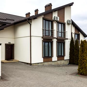 Ігоря Білозіра вул., 38