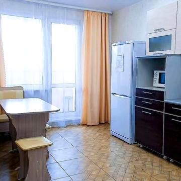 Квартира долгосрочно / на месяц и более в Южном, по ул. Приморская-19