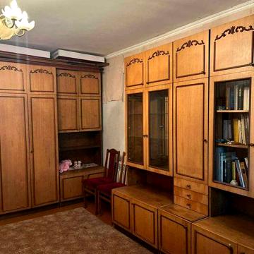 Однокімнатна квартира з автономним опаленням.