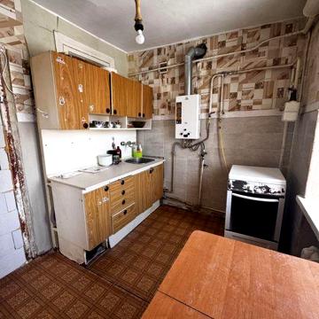 Продам 2к кв Бавария, проспект Новобаварский.Є-відновлення