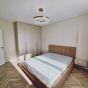 Продається 1,5 кімнатна квартира на Словʼянській Набережній