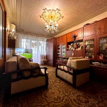 Продам 3к квартиру Правда ( Б. Хмельницкого)