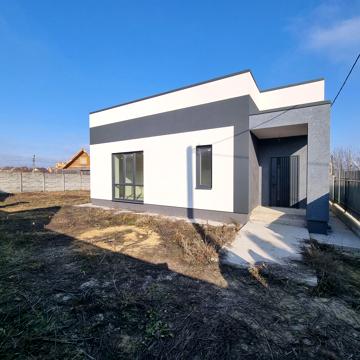 Зелена