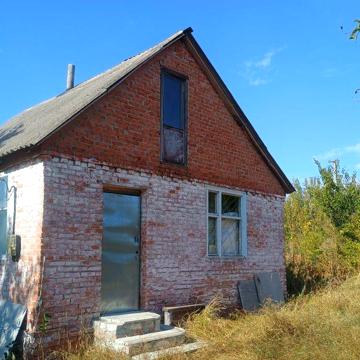 Садовий будинок з земельною ділянкою 6 сот. в межах міста.