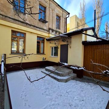 Продаж 2к Квартира Адмірала Макарова (Центр) вулиця