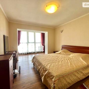 Продаж 2к Квартира вул. 1 Травня