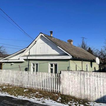 Продам дім в місті Звягель