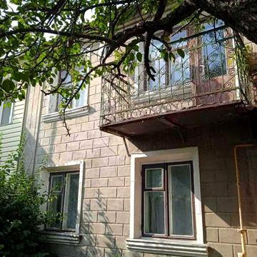 Терміновий продаж! 1/2 частина 2 х.поверхового будинку Ринок Гайсин