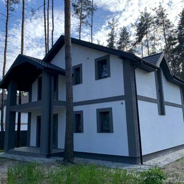 Котедж в сосновому лісі Путрівка