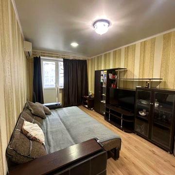 Продається 3 кімнатна квартира на вулиці Курортній