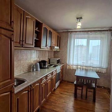 Собственник.Продам квартиру на Залютино,Золочевская 21.