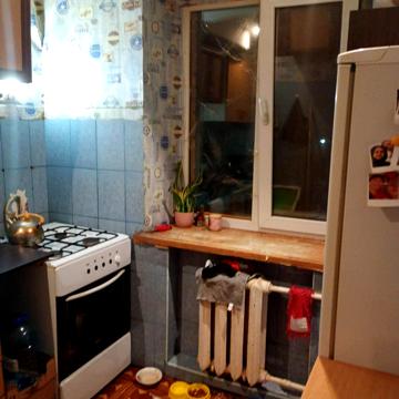 Доківська вул., 18