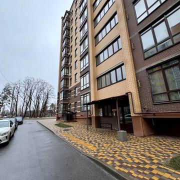 Любецька вул., 106