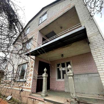 Продаж окремого будинку 2000 року на ділянці 15 соток Сокільники!