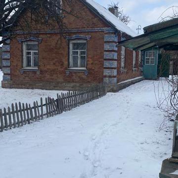 Продам добротный домик в Песочине