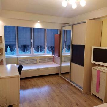 Метро Мінська-Оболонь 10 хв., вул.Западинська, 3а