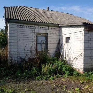 Дім з ділянкою продаж