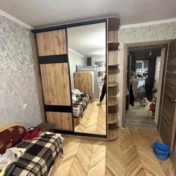 Продам 2к. квартиру в Пятихатках (Харьков)
