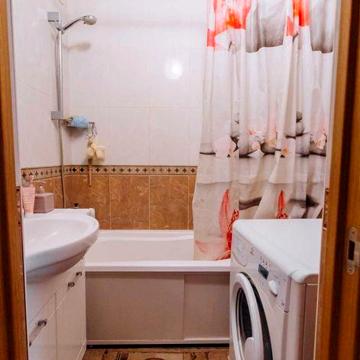 Продам 3к кввартиру в центре. Парк Незнайка