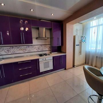 Продам 4 ком с АО, Вид на Парк,Центр, Ремонт, Мебель, Техника