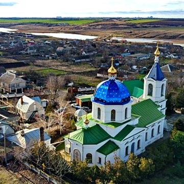 центральна, 3