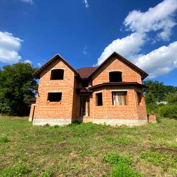 Незавершений будинок у Великому Кучурові