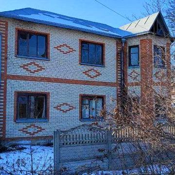 Цегляний будинок, гарне місце, 163 м кв, велика ділянка. Вигідна ціна