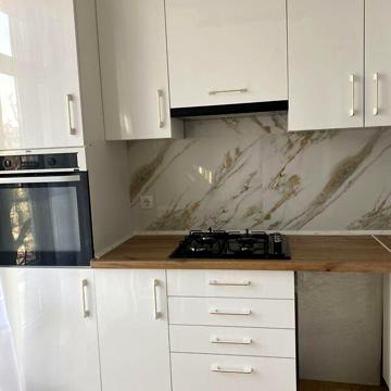 Довгострокова оренда 2к Квартира Грушевського Михайла вулиця