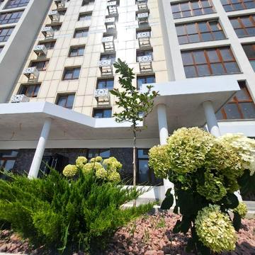 Сумгаїтська вул., 15
