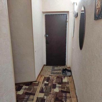 Продам квартиру в багатоквартирному будинку