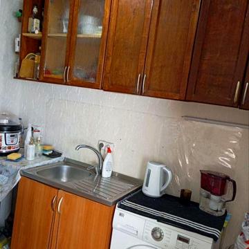 Продам 1 кімнатну квартиру на Молодіжному