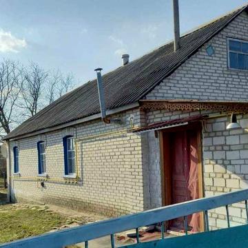 Продам будинок або обміняю на 1-ну квартиру, с. Слобідка