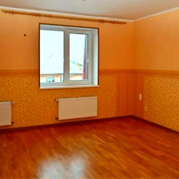 Продам 5-кімнатну квартиру на Мототреці