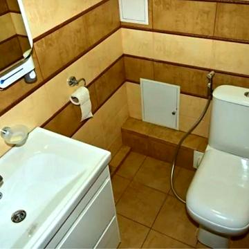 Продам 5-кімнатну квартиру на Мототреці