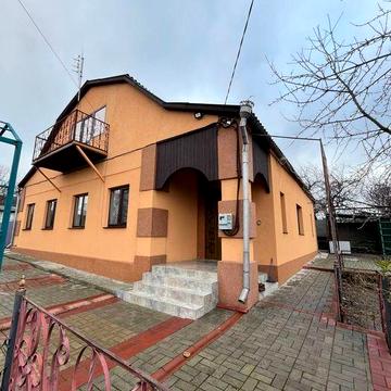 Будинок в районі вулиці Одеської