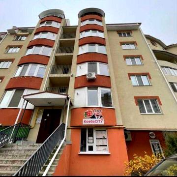 новобудова 2 кімнати  80 м2,