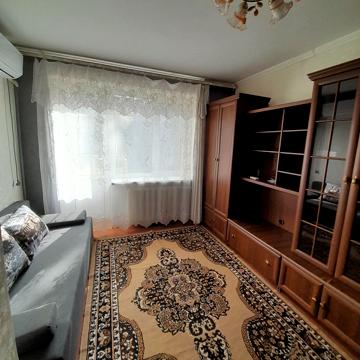 Затонского, 24