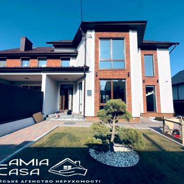 Продаж котеджу з авторським ремонтом