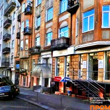 2-х кімнатна квартира вул. Антоновича ,24  м. площа Українських Героїв