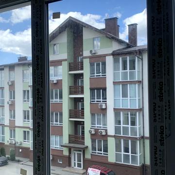 Грушева вул., 4