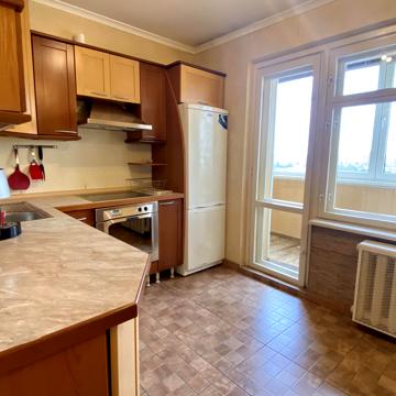 Миропільська вул., 37б