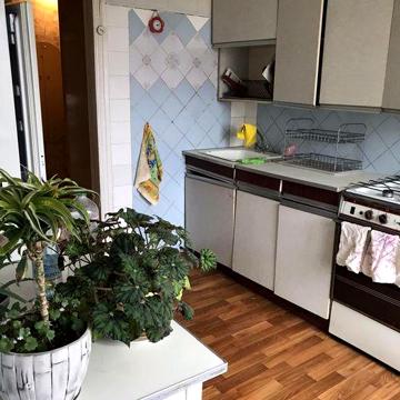 Продається трикімнатна квартира з індивідуальним опаленням