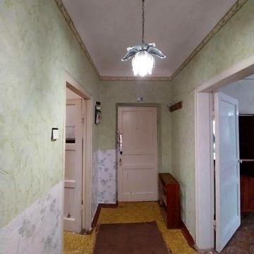 Продам 2 квартиру, район лікарні, електроопалення, 2 поверх.